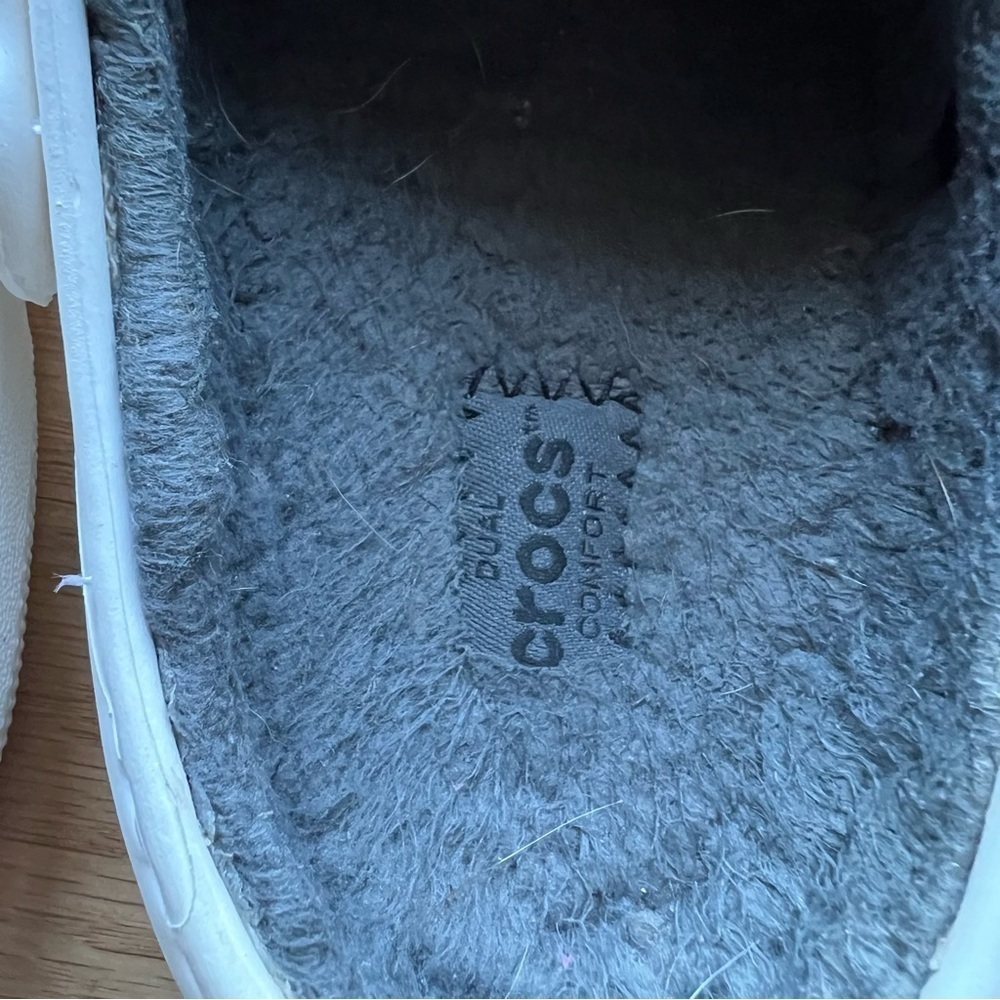CROCS white insulated Faux Fur Lined Clog Unisex Shoes Slip On - Picture 6 of 7